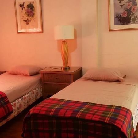 ホテルCarnetta'S House Maraval エクステリア 写真